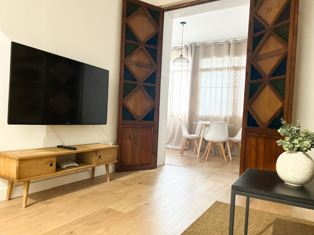 Apartamento Plaza กาสติเญฮา เด ลาเกวสตา ภายนอก รูปภาพ