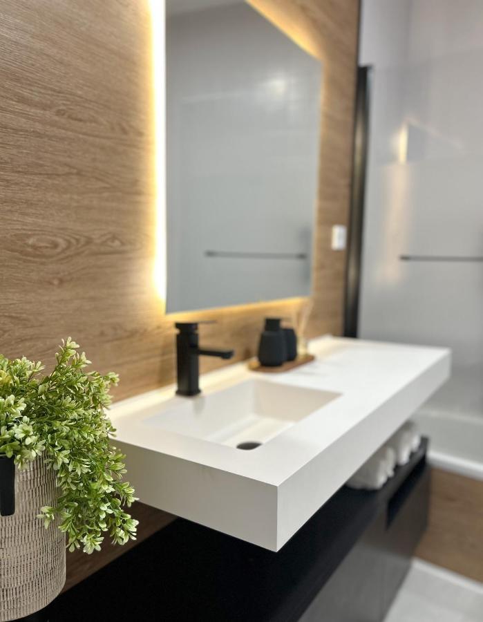Apartamento Plaza กาสติเญฮา เด ลาเกวสตา ภายนอก รูปภาพ